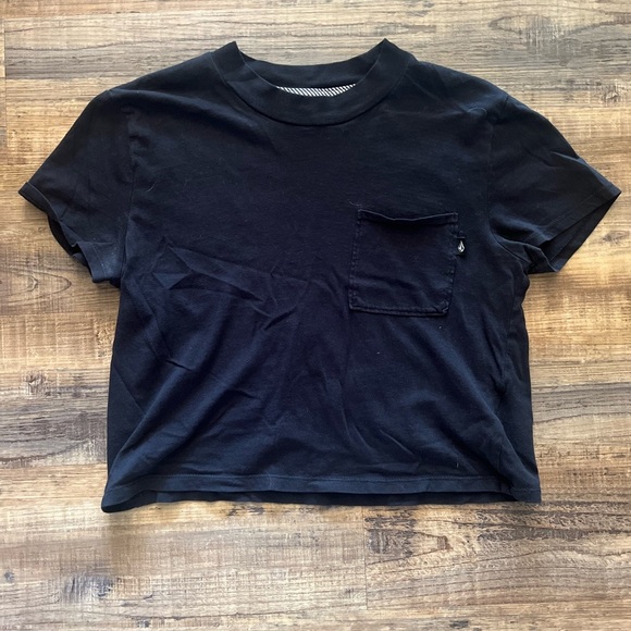 Volcom Outer Banks Black Crop Top - Picture 1 of 3